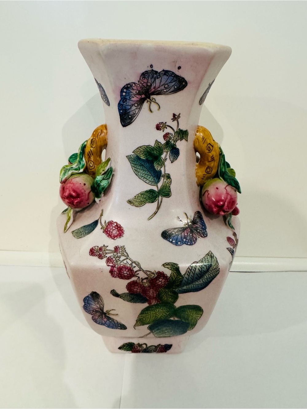 CHINESE ASIAN VASE LYCHEE FRUIT HANDLES BUTTERFLY RASPBERRIES INSECTS